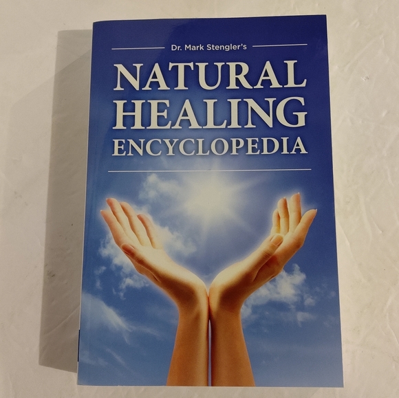 Natural Healing Encyclopedia. By Mark Stengier - Picture 1 of 6